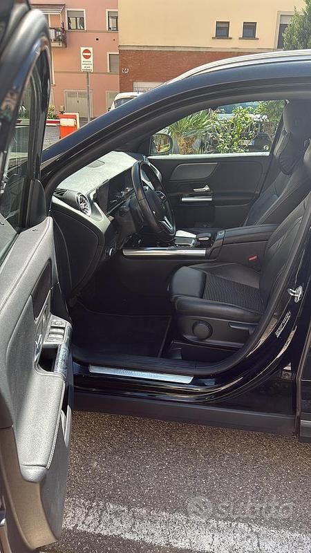Usata Mercedes GLA200 Business 150 CV (110 kW) 2021 Nero SUV