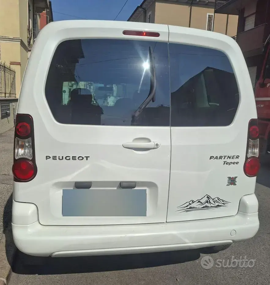 Usata Peugeot Partner Tepee 99 CV (72 kW) 2018 Monovolume