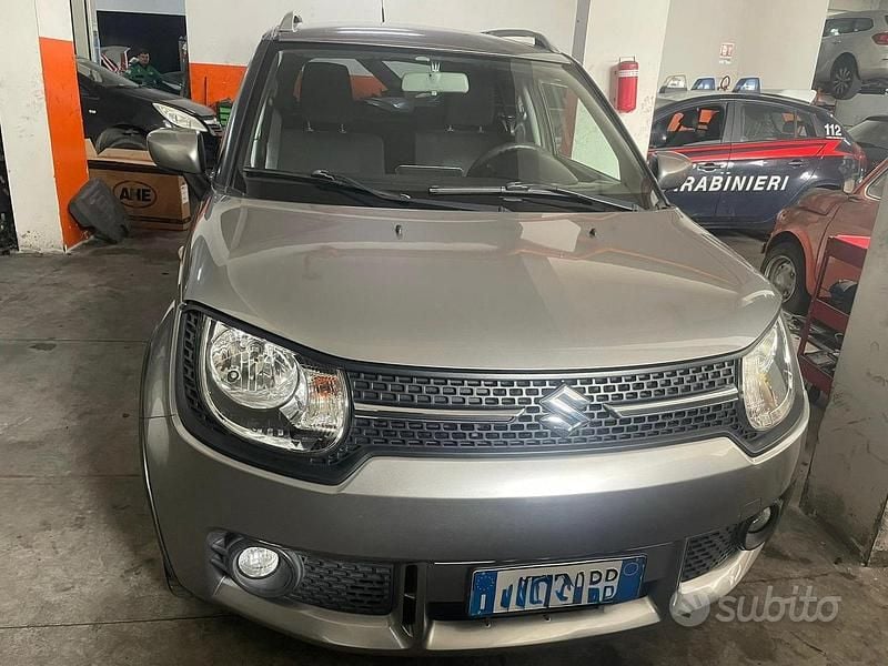 Usata Suzuki Ignis 90 CV (66 kW) 2016 Grigio SUV