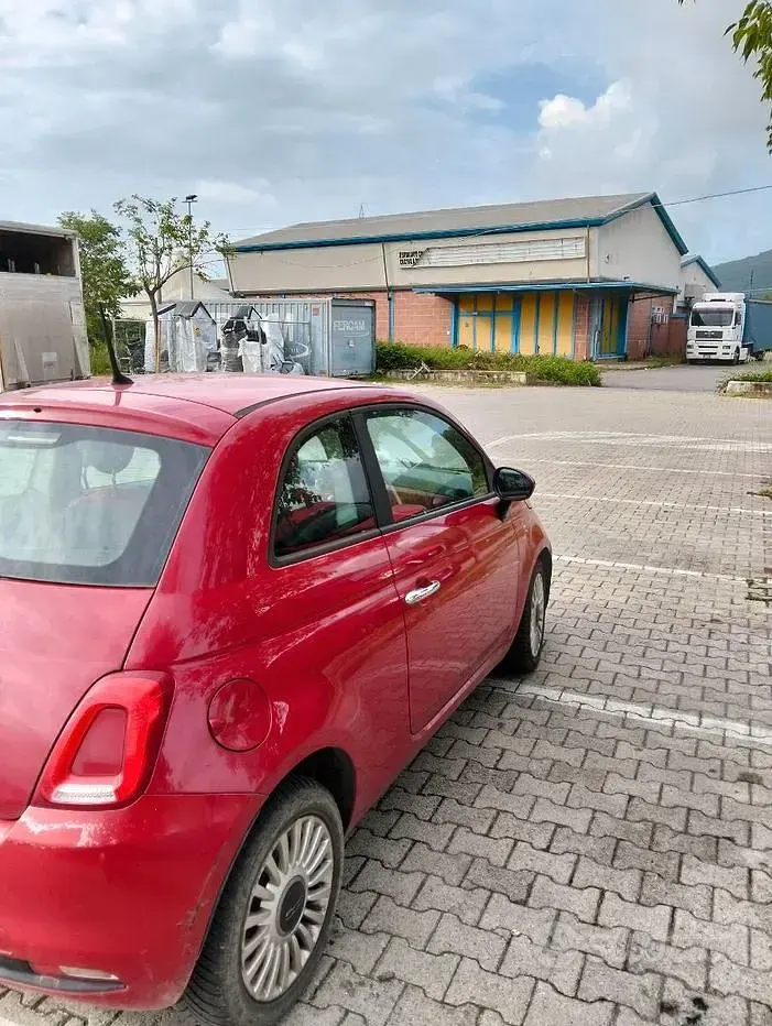 Occasion Fiat 500 Lounge 95 PK (69 kW) 2017 Rood Sedan