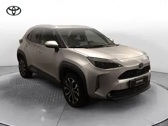 Usata Toyota Yaris Hybrid Trend 2022 Grigio Pick-up