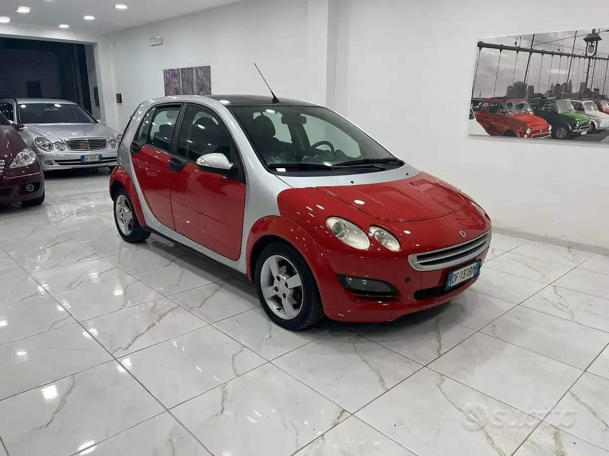 Usata Smart ForFour Passion 95 CV (69 kW) 2007 Rosso Utilitaria