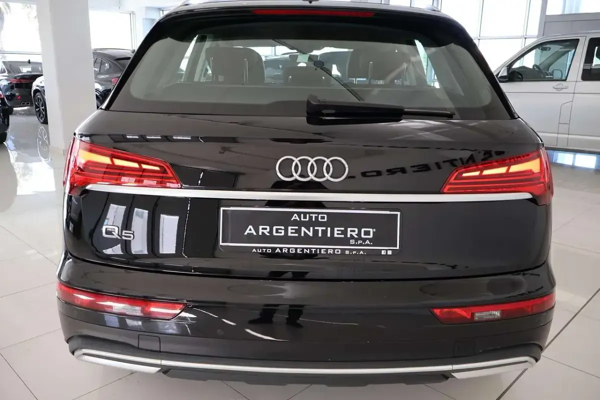 Usata Audi Q5 Business 136 CV (100 kW) 2021 Nero SUV