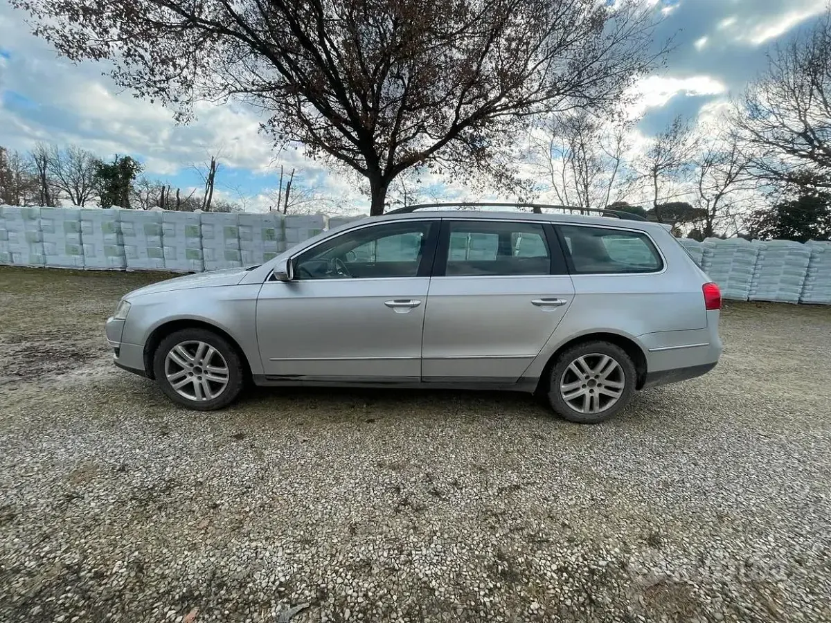 Usata VW Passat Trendline 105 CV (77 kW) 2006 Grigio Station wagon