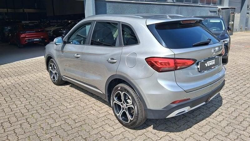 Usata MG ZS Comfort 116 CV (85 kW) 2025 Argento Berlina