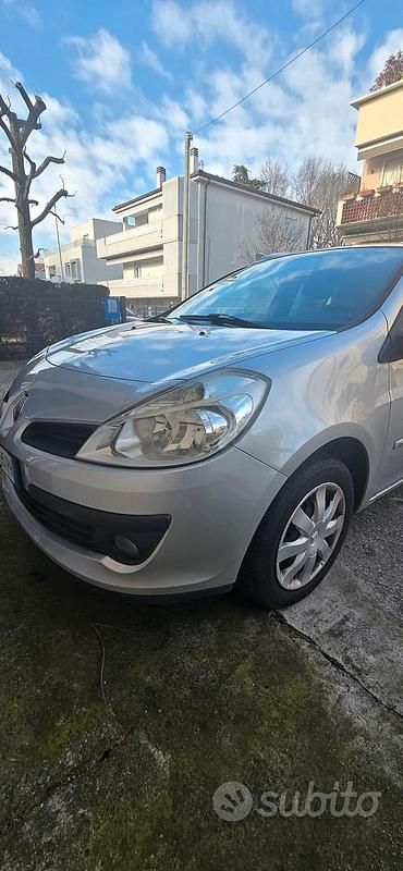 Usata Renault Clio II Rip Curl 58 CV (42 kW) 2009 Grigio Utilitaria