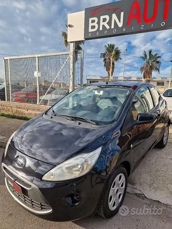 Usata Ford Ka 69 CV (50 kW) 2012 Nero Utilitaria
