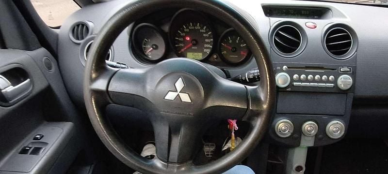 Usata Mitsubishi Colt Instyle 95 CV (69 kW) 2006 Berlina