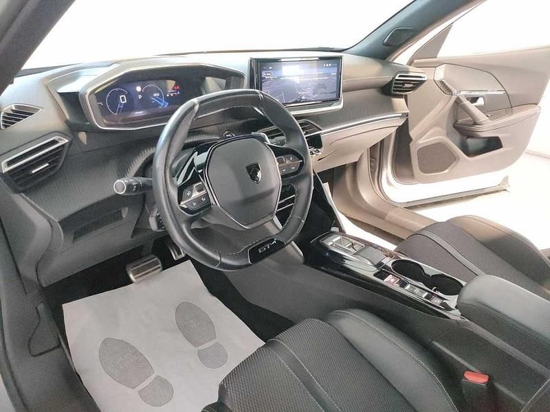 Usata Peugeot 2008 GT 131 CV (96 kW) 2024 Grigio SUV