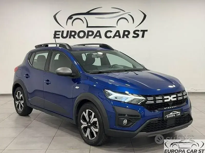 Usata Dacia Sandero Essentiel 101 CV (74 kW) 2023 Blu/azzurro Berlina
