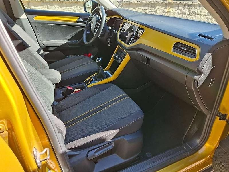 Usata VW T-Roc Style 116 CV (85 kW) 2019 Oro SUV