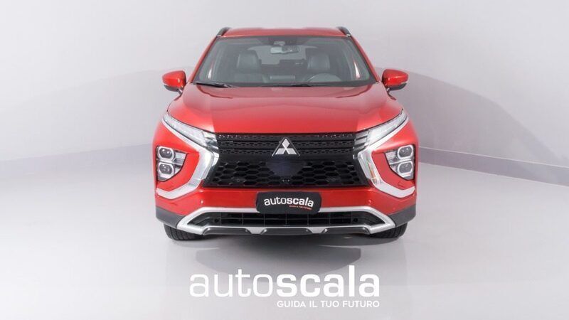 Rosso Usata 2022 Mitsubishi Eclipse Cross Instyle SUV | 27.990 € (Molto cara) - Immagine 1/4