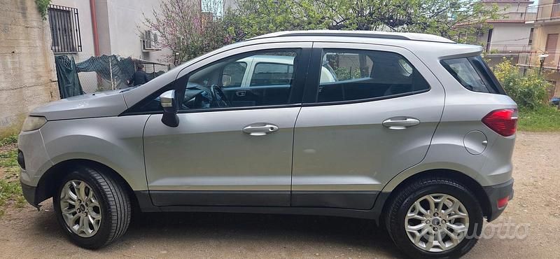 Usata Ford Ecosport 2016 Grigio SUV