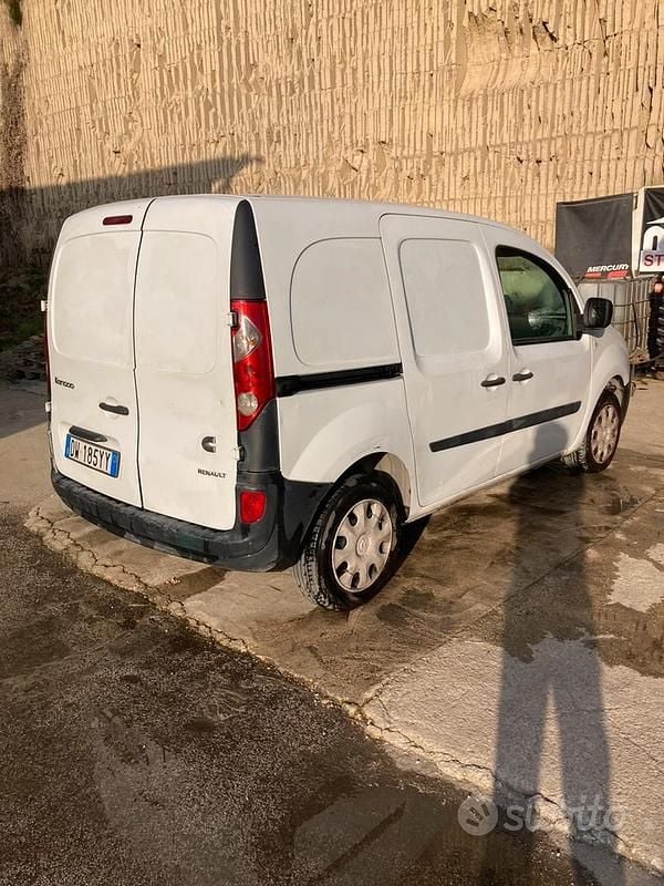 Usata Renault Kangoo 105 CV (77 kW) 2009 Monovolume