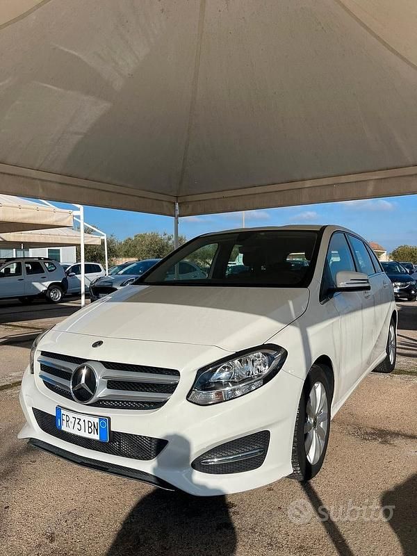 Bianco Usata 2018 Mercedes B160 Premium Monovolume | 13.500 € (Cara) - Immagine 1/4