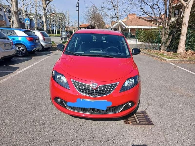 Usata Lancia Ypsilon Silver 69 CV (50 kW) 2021 Utilitaria