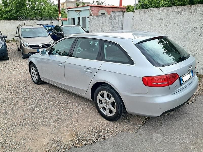 Usata Audi A4 Advanced 143 CV (105 kW) 2011 Grigio Station wagon