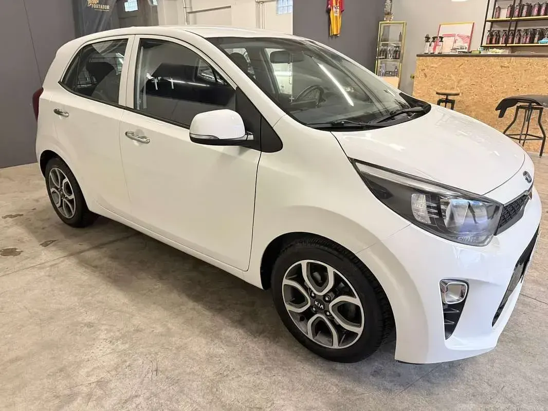Usata Kia Picanto X-Line 65 CV (47 kW) 2020 Utilitaria