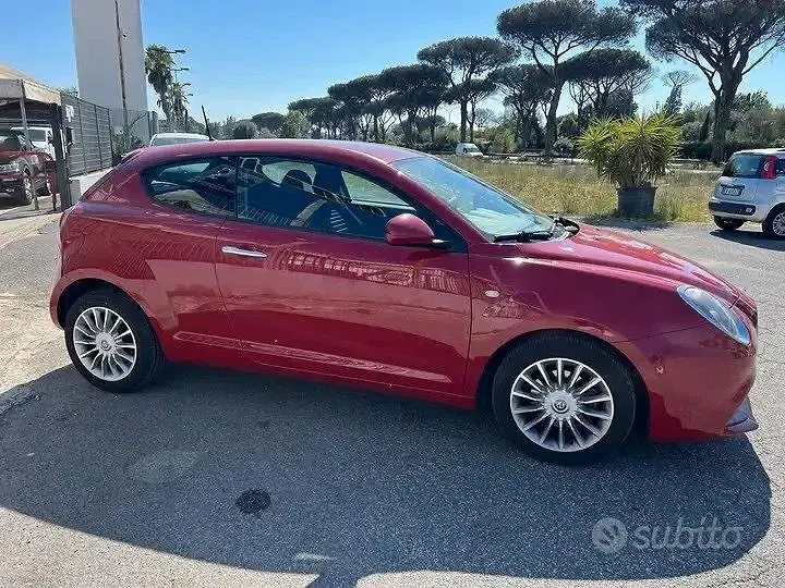 Usata Alfa Romeo MiTo 95 CV (69 kW) 2017 Rosso Utilitaria