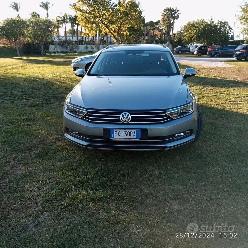 Usata VW Passat 150 CV (110 kW) 2015 Grigio Station wagon