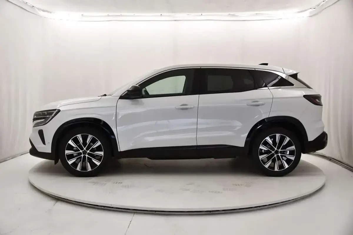 Nuova Renault Austral Techno 158 CV (116 kW) 2025 Bianco nacrè SUV