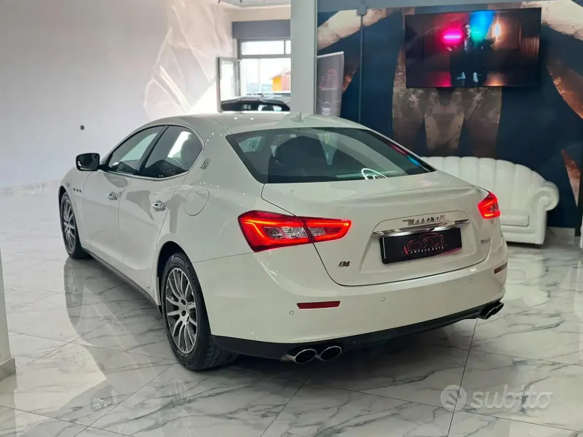Usata Maserati Ghibli 410 CV (301 kW) 2015 Bianco Berlina