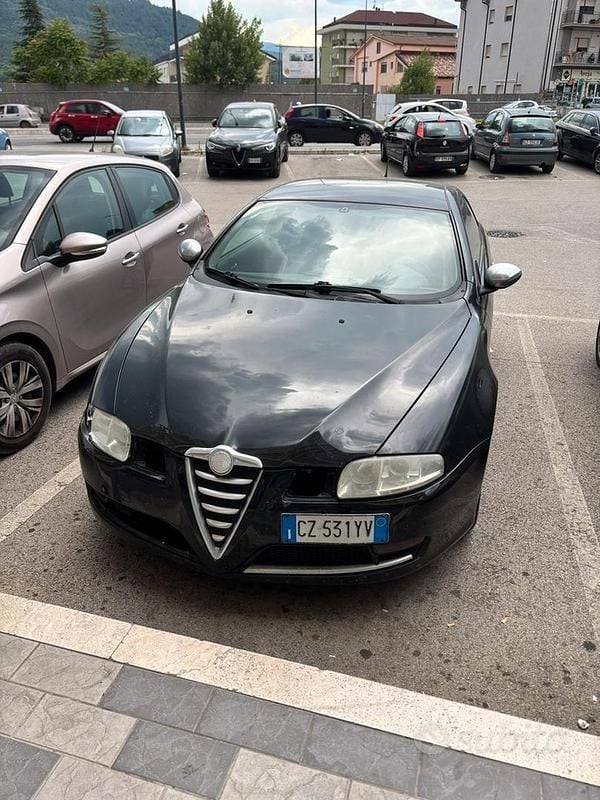 Usata 2006 Alfa Romeo GT Coupé | 900 € (Super prezzo) - Immagine 1/4