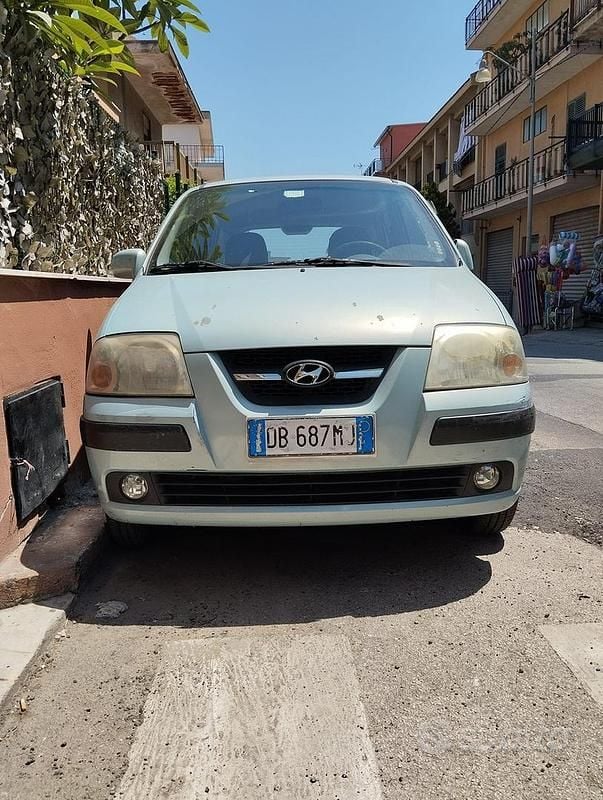 Grigio Usata 2006 Hyundai Atos Due volumi | 2000 € (Buon prezzo) - Immagine 1/4