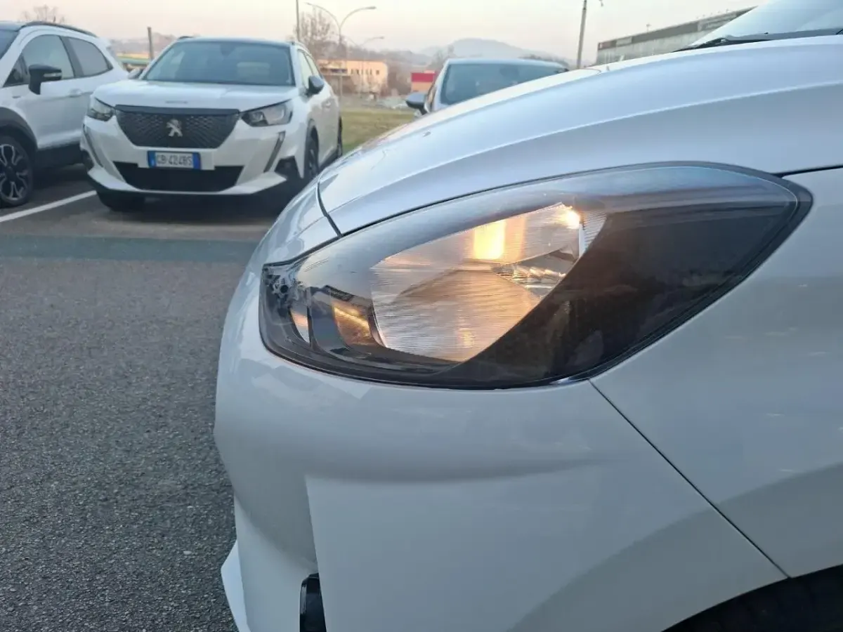 Nuova Hyundai i10 2025 Bianco Utilitaria