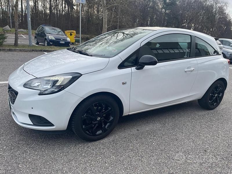 Usata Opel Corsa 69 CV (50 kW) 2017 Bianco Coupé