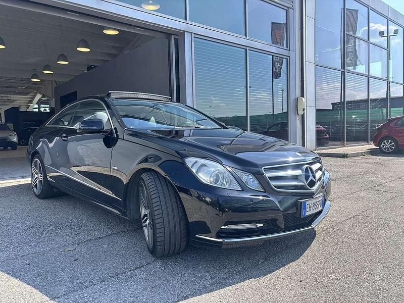 Usata Mercedes E220 Avantgarde 170 CV (125 kW) 2011 Coupé