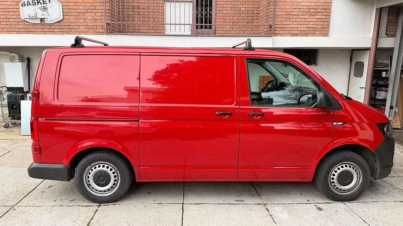 Usata VW T6.1 116 CV (85 kW) 2019 Rosso Furgone