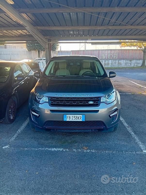 Usata Land Rover Discovery Sport Pure 180 CV (132 kW) 2016 Grigio SUV