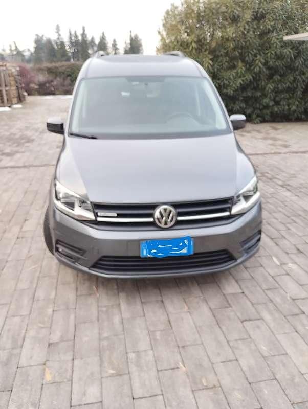 Usata VW Caddy 110 CV (80 kW) 2019 Grigio Monovolume