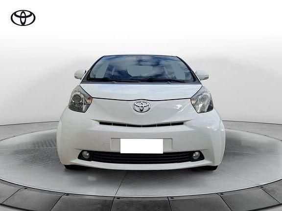 Usata Toyota iQ 68 CV (50 kW) 2011 Bianco Utilitaria