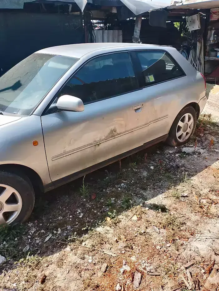 Usata Audi A3 90 CV (66 kW) 1997 Grigio Utilitaria