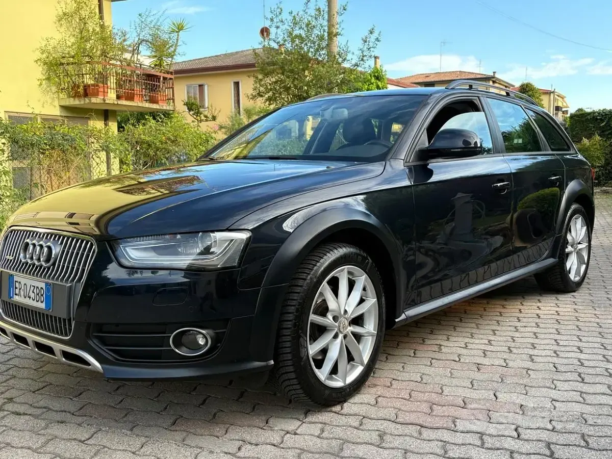 Usata Audi A4 Allroad 177 CV (130 kW) 2013 Bluazzurro Station wagon