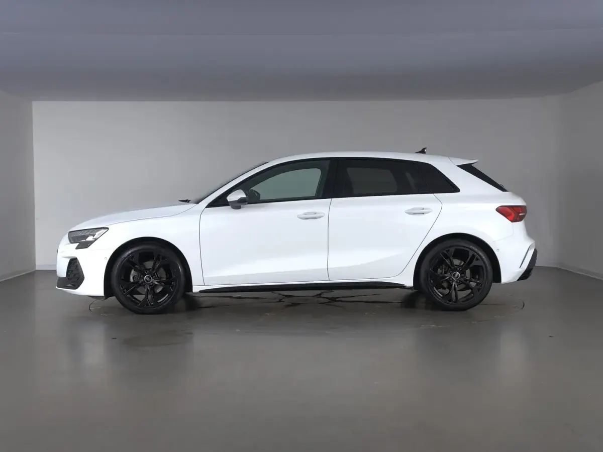 Usata Audi A3 150 CV (110 kW) 2024 Bianco Berlina
