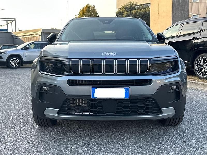 Nuova Jeep Avenger Summit 101 CV (74 kW) 2025 Grigio SUV