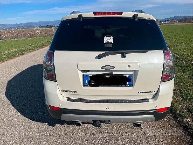 Usata Chevrolet Captiva 184 CV (135 kW) 2012 Bianco SUV
