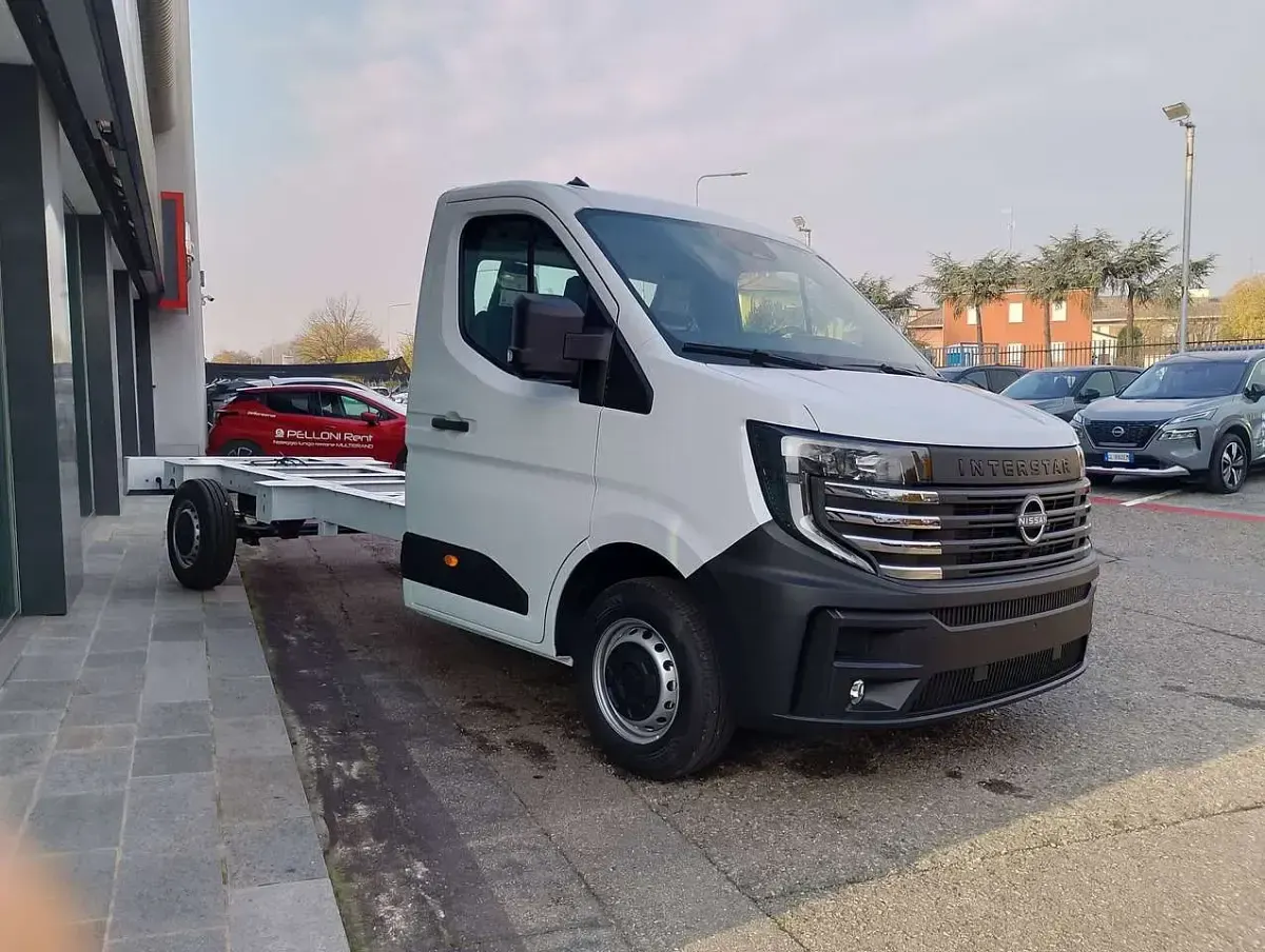 Nuova Nissan Interstar 131 CV (96 kW) 2026 Bianco Furgone