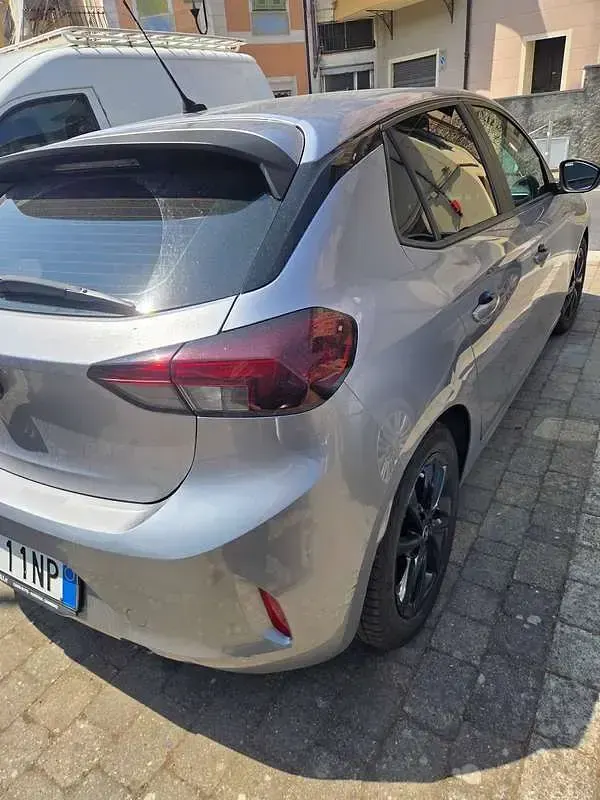 Usata Opel Corsa Edition 101 CV (74 kW) 2020 Argento Utilitaria