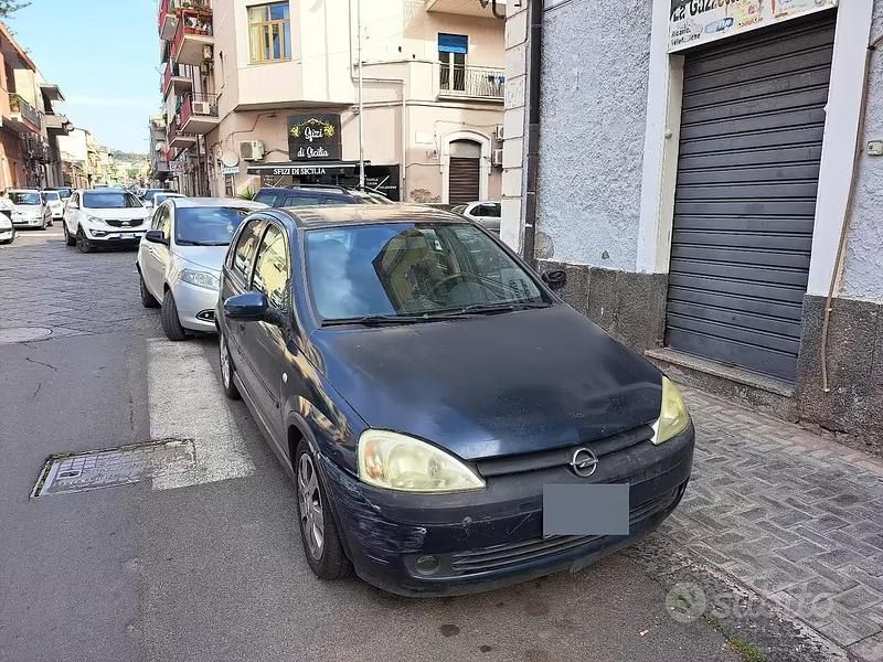 Usata Opel Corsa 2001 Blu Utilitaria