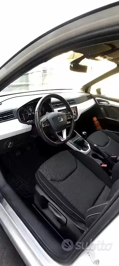 Usata Seat Arona XCELLENCE 95 CV (69 kW) 2018 Bianco SUV