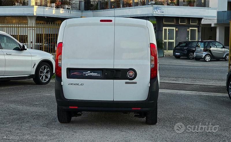 Usata Fiat Doblò 95 CV (69 kW) 2019 Bianco Monovolume