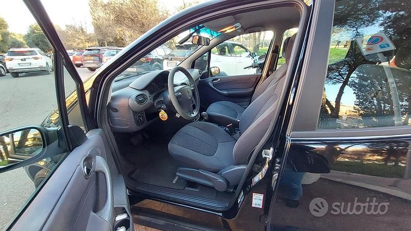 Usata Mercedes A170 95 CV (69 kW) 2004 Nero Monovolume
