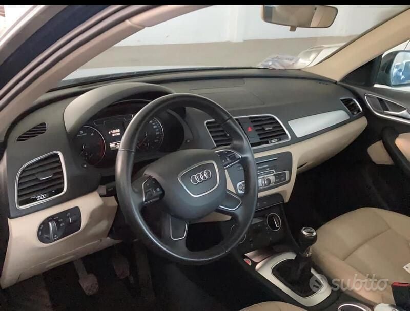 Blu Usata 2015 Audi Q3 SUV | 18.000 € (Molto cara) - Immagine 1/4