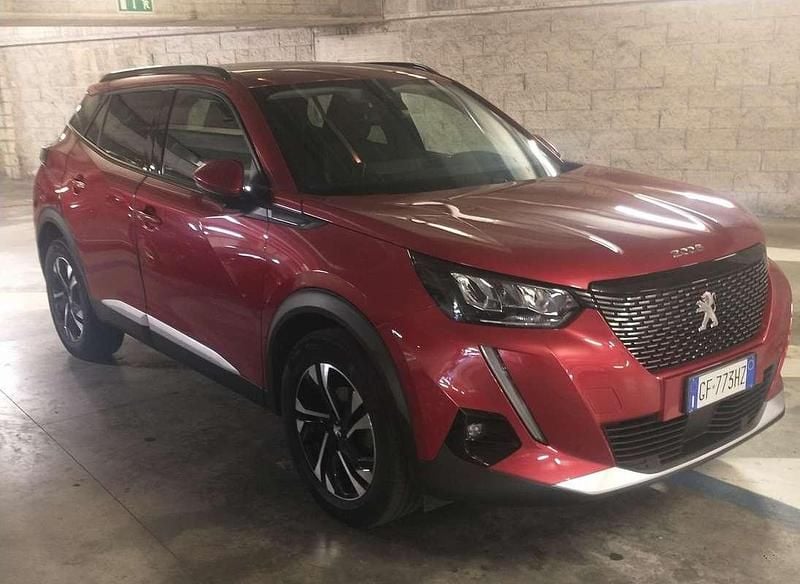 Usata Peugeot 2008 Allure 110 CV (80 kW) 2021 Rosso SUV