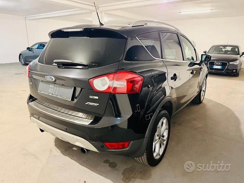 Usata Ford Kuga Titanium 163 CV (119 kW) 2011 Nero SUV