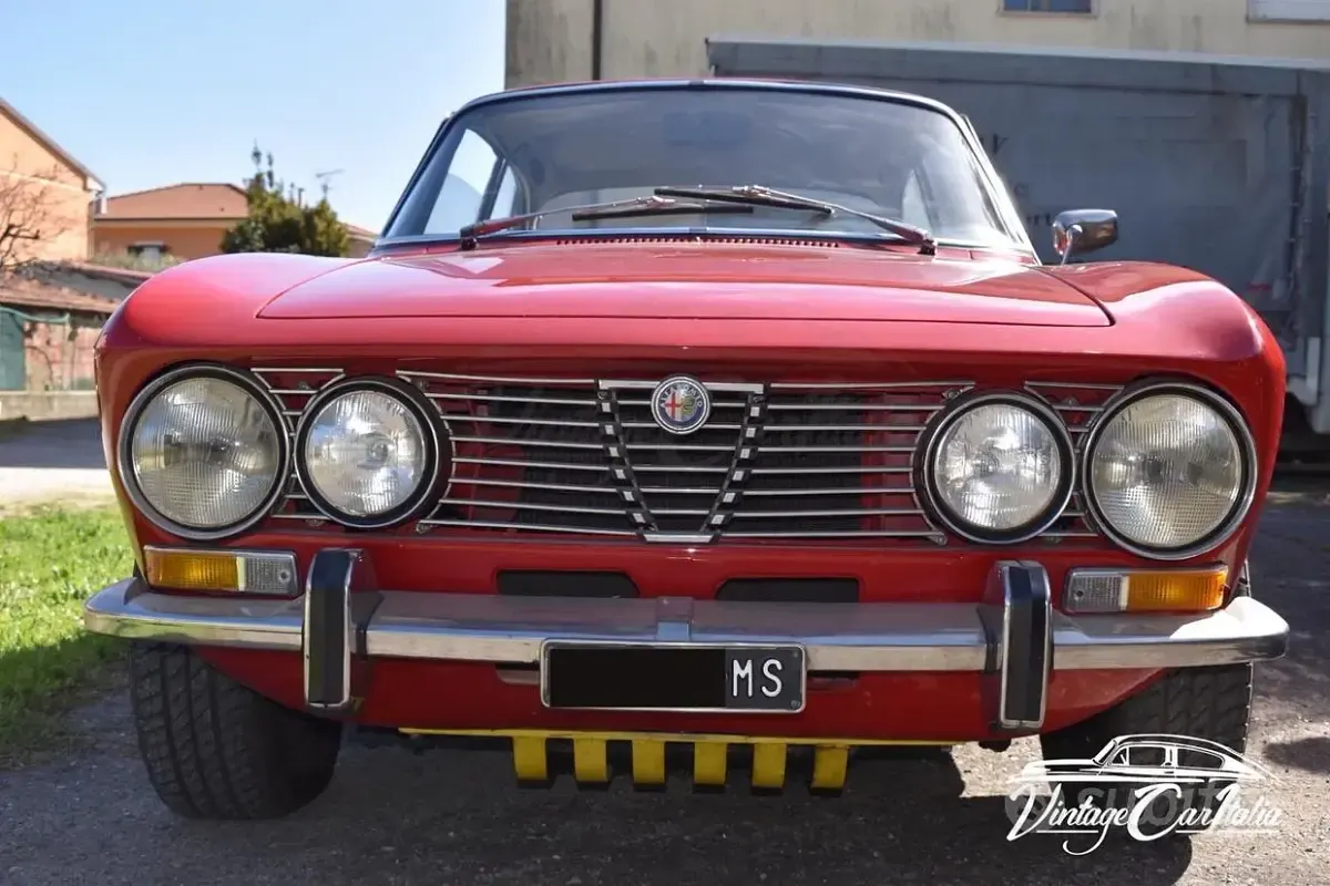 Usata Alfa Romeo 2000 Veloce 135 CV (99 kW) 1970 Rosso Coupé